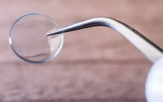 框架眼镜怎么带好看，框架眼镜和隐形眼镜度数换算