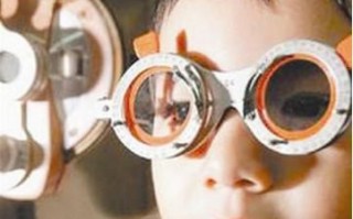 近视到底戴什么镜，近视到底是戴眼镜好还是不戴眼镜好