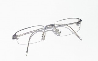 纯钛眼镜框怎么焊接，纯钛眼镜框怎么焊接的