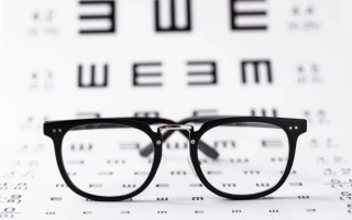 眼镜什么时候换才好，眼镜什么时候换才好呢