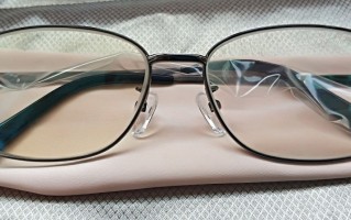 防辐射眼镜什么好，防辐射蓝光眼镜哪个牌子好