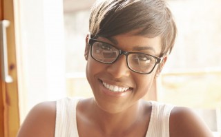 戴眼镜眼睛怎么变形图片，戴眼镜会导致眼睛变形吗